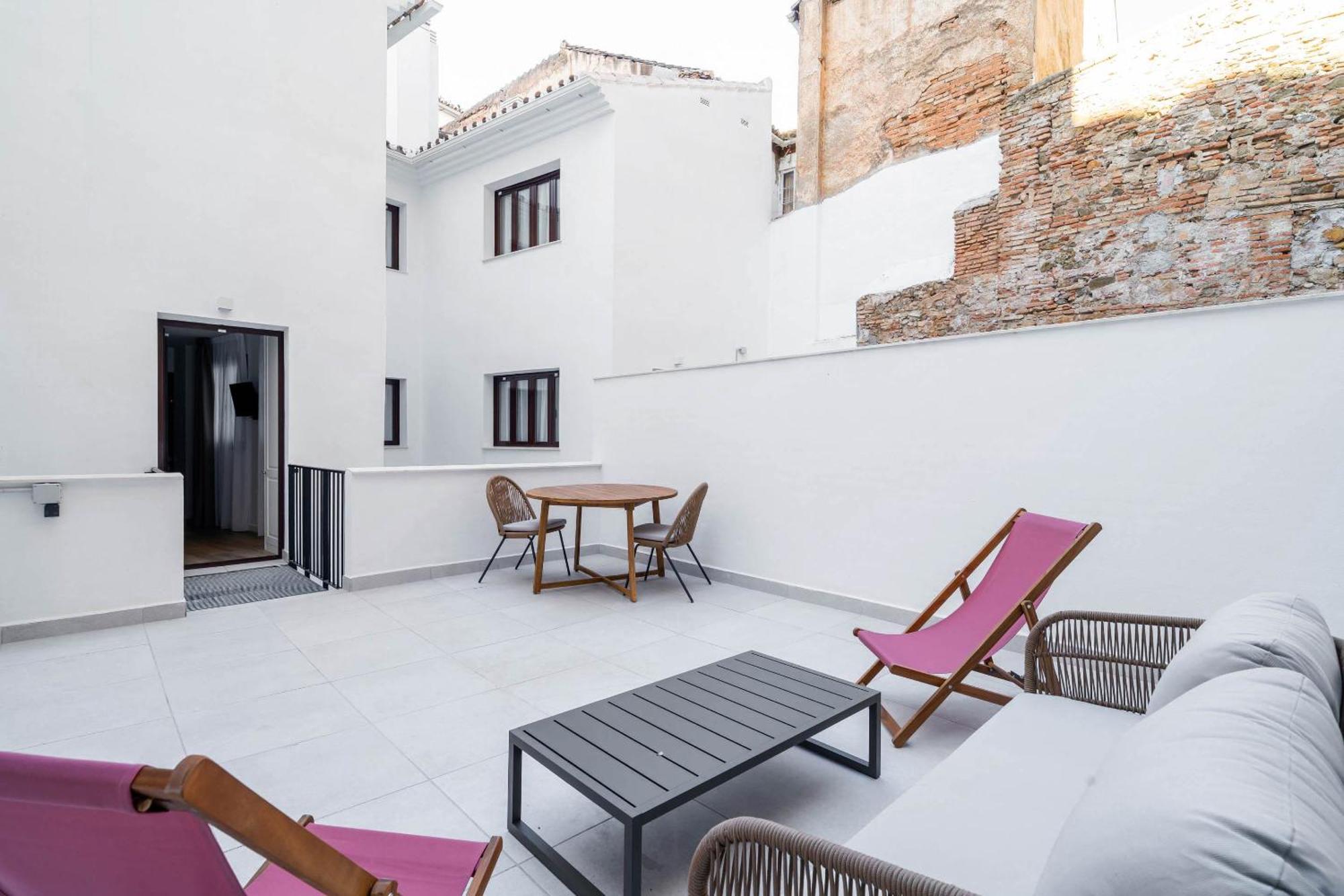 Limehome Malaga Calle Victoria Δωμάτιο φωτογραφία
