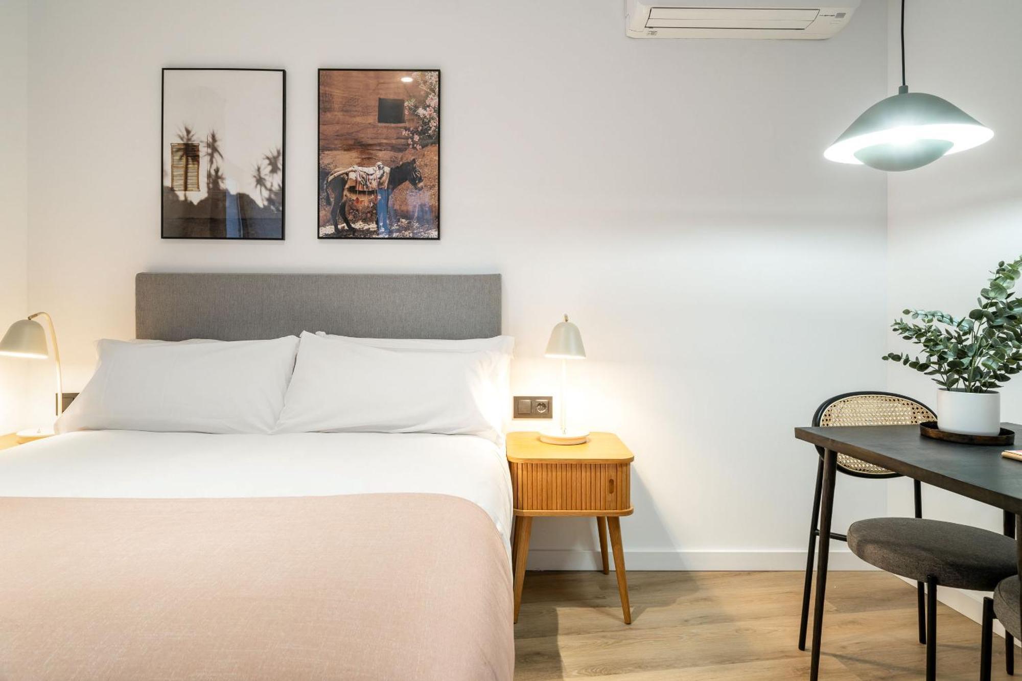 Limehome Malaga Calle Victoria Δωμάτιο φωτογραφία