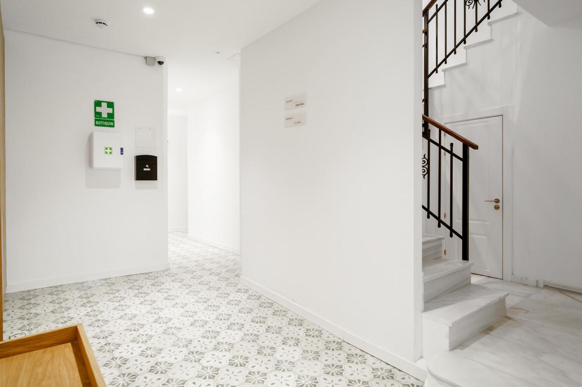 Limehome Malaga Calle Victoria Εξωτερικό φωτογραφία