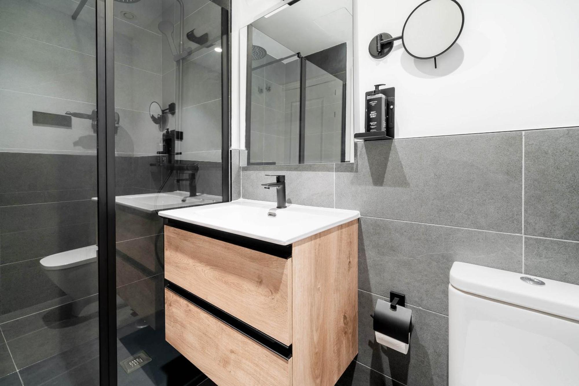 Limehome Malaga Calle Victoria Εξωτερικό φωτογραφία