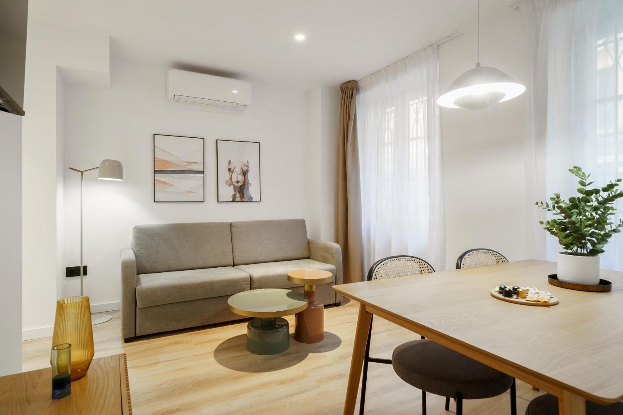 Limehome Malaga Calle Victoria Εξωτερικό φωτογραφία