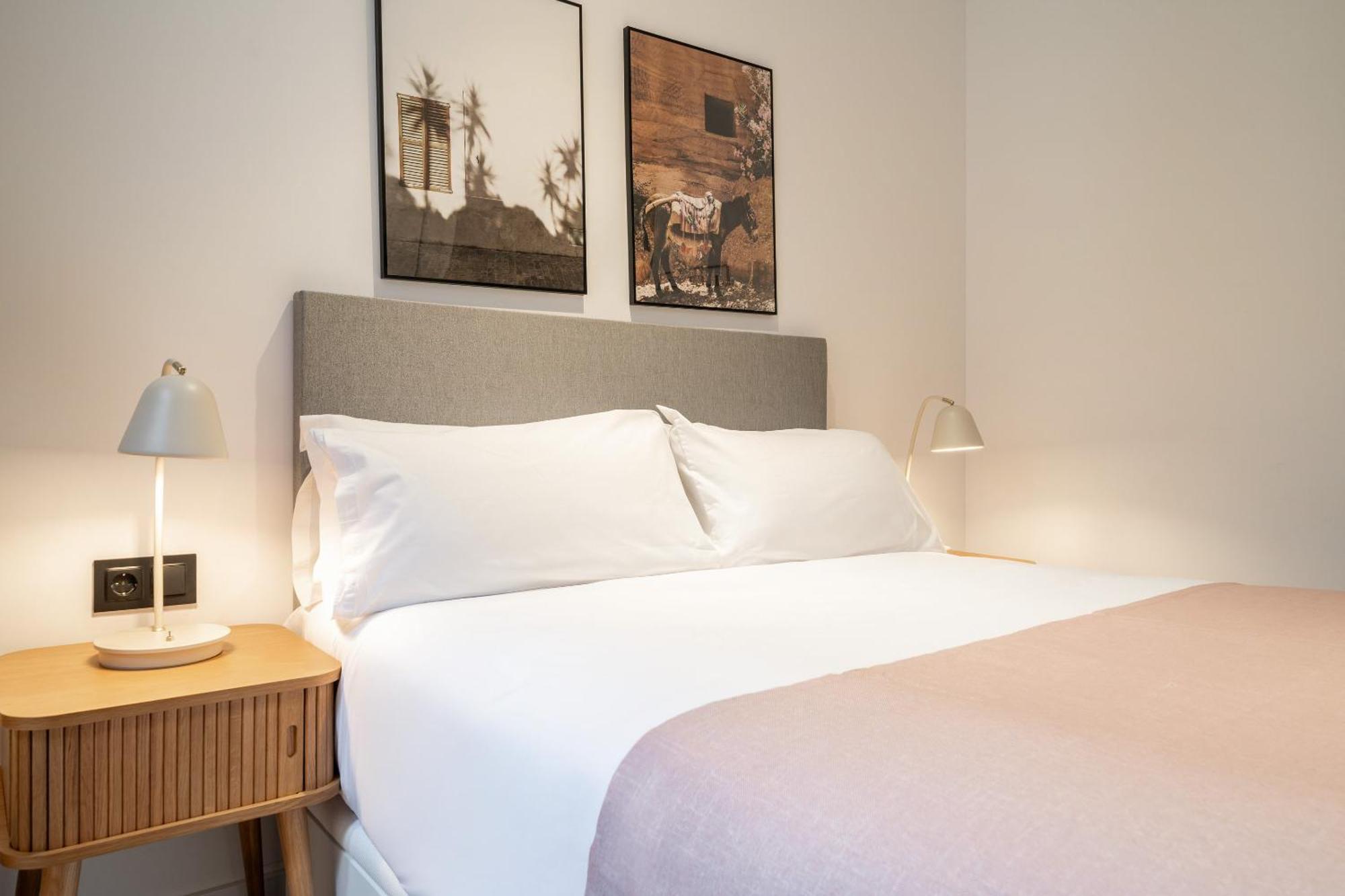 Limehome Malaga Calle Victoria Δωμάτιο φωτογραφία