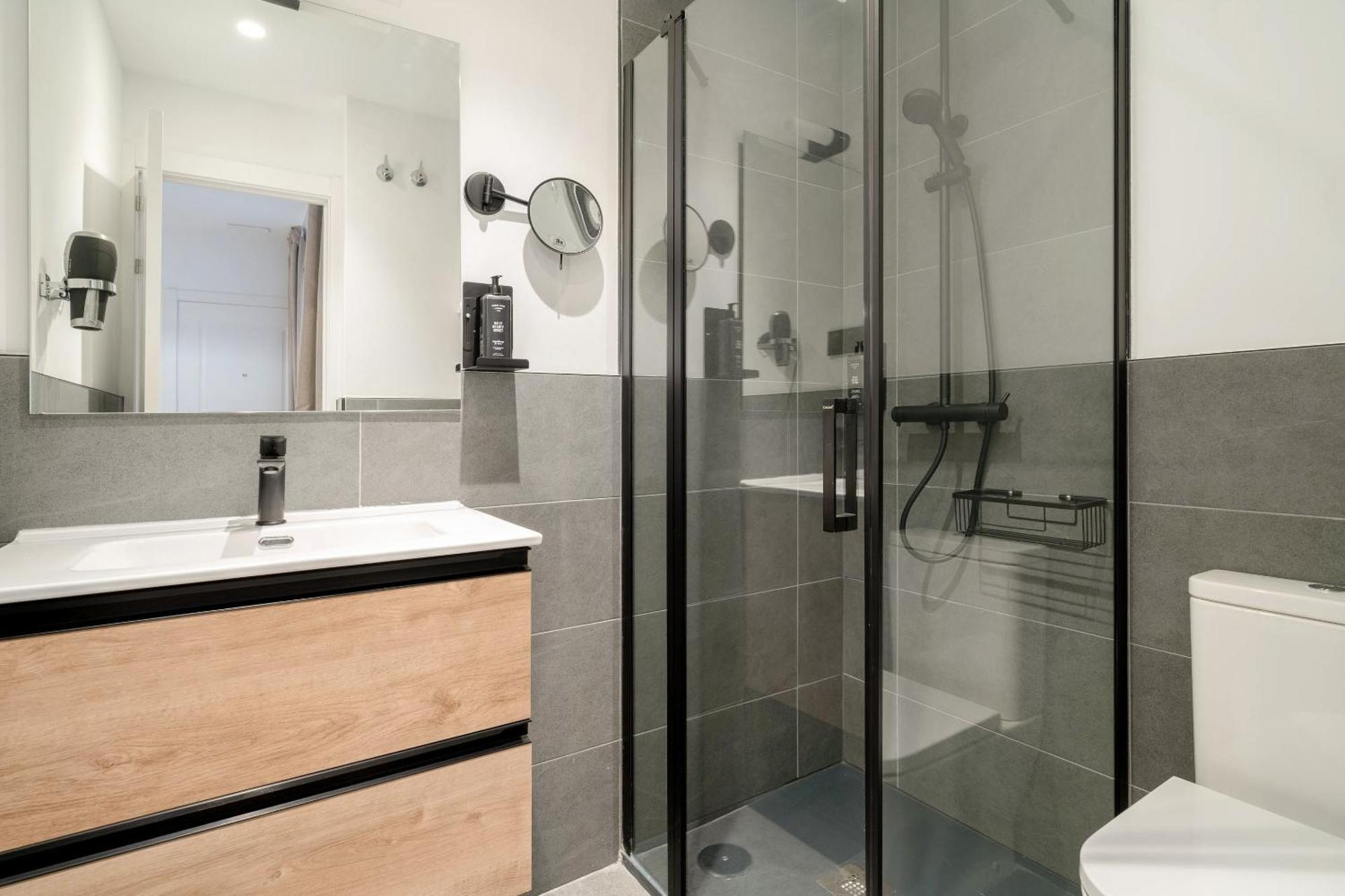 Limehome Malaga Calle Victoria Εξωτερικό φωτογραφία